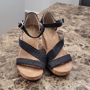 Tom's Woman's Wedge Sandals 6.5W